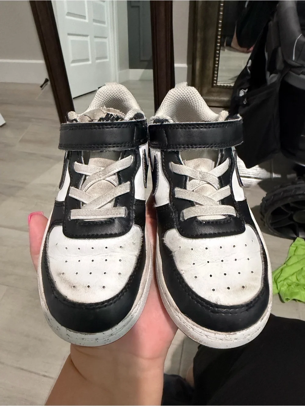 Nike Court Borough Low 2 Kids Black White Sneakers Velcro Strap